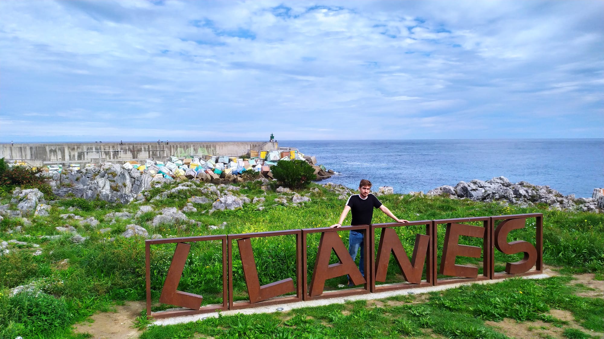 Cartel de Llanes